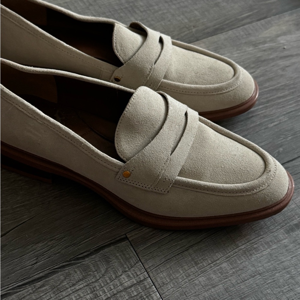 Women’s Tan Loafers